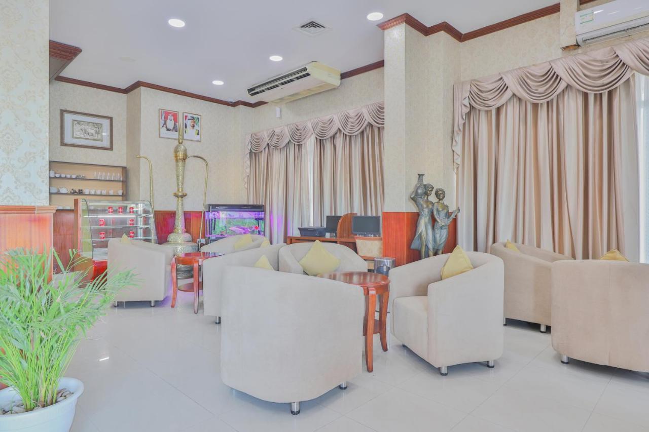 Oyo 274 California Suites Fujairah Exterior foto