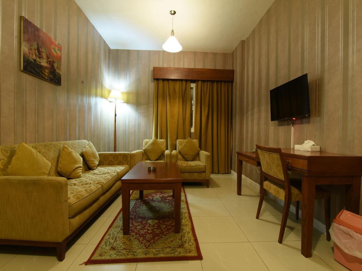 Oyo 274 California Suites Fujairah Exterior foto