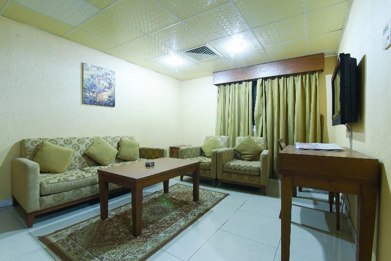 Oyo 274 California Suites Fujairah Exterior foto