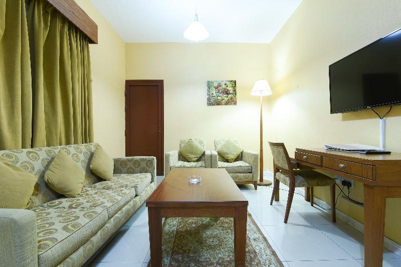 Oyo 274 California Suites Fujairah Exterior foto