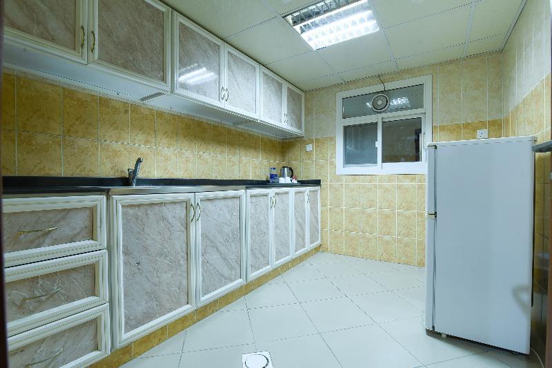Oyo 274 California Suites Fujairah Exterior foto